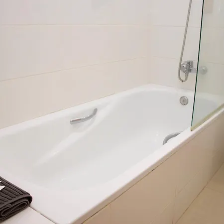 Harbor Ocean View 아파트 아칸티라도